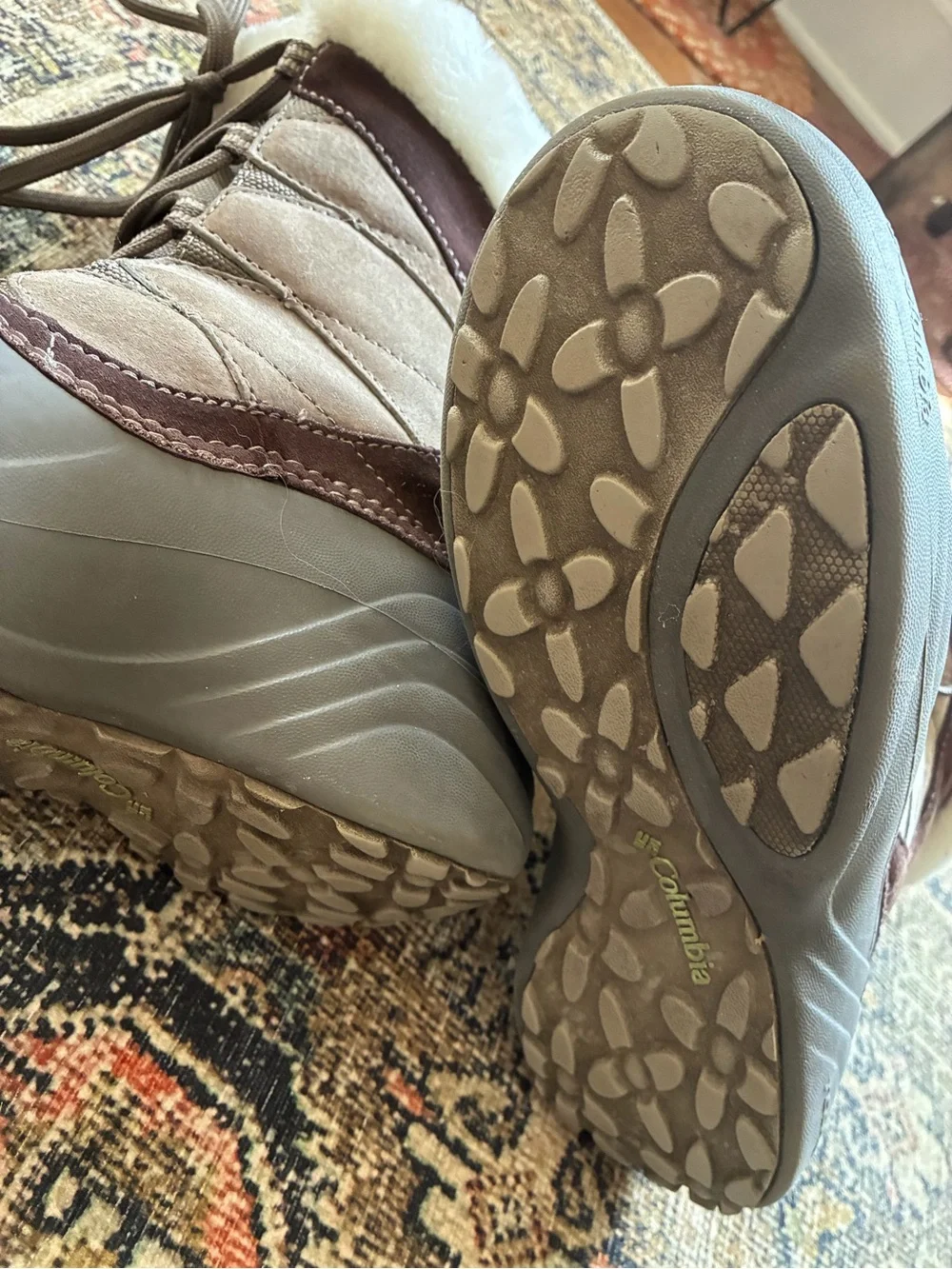 Columbia Brown and White Insulated Winter Lace-Up Boots